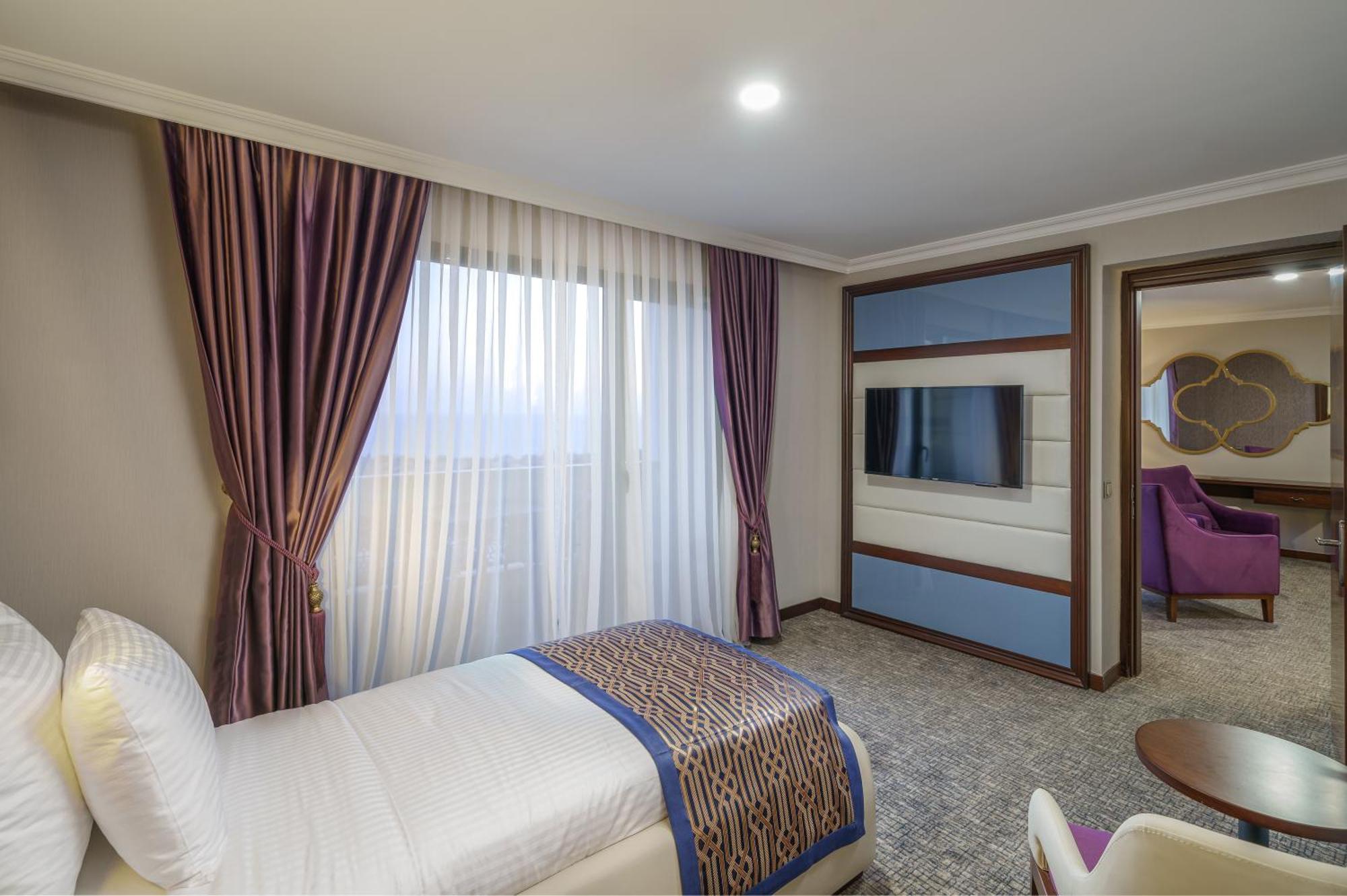 Hotel Ramada Plaza By Wyndham Silivri Exterior foto