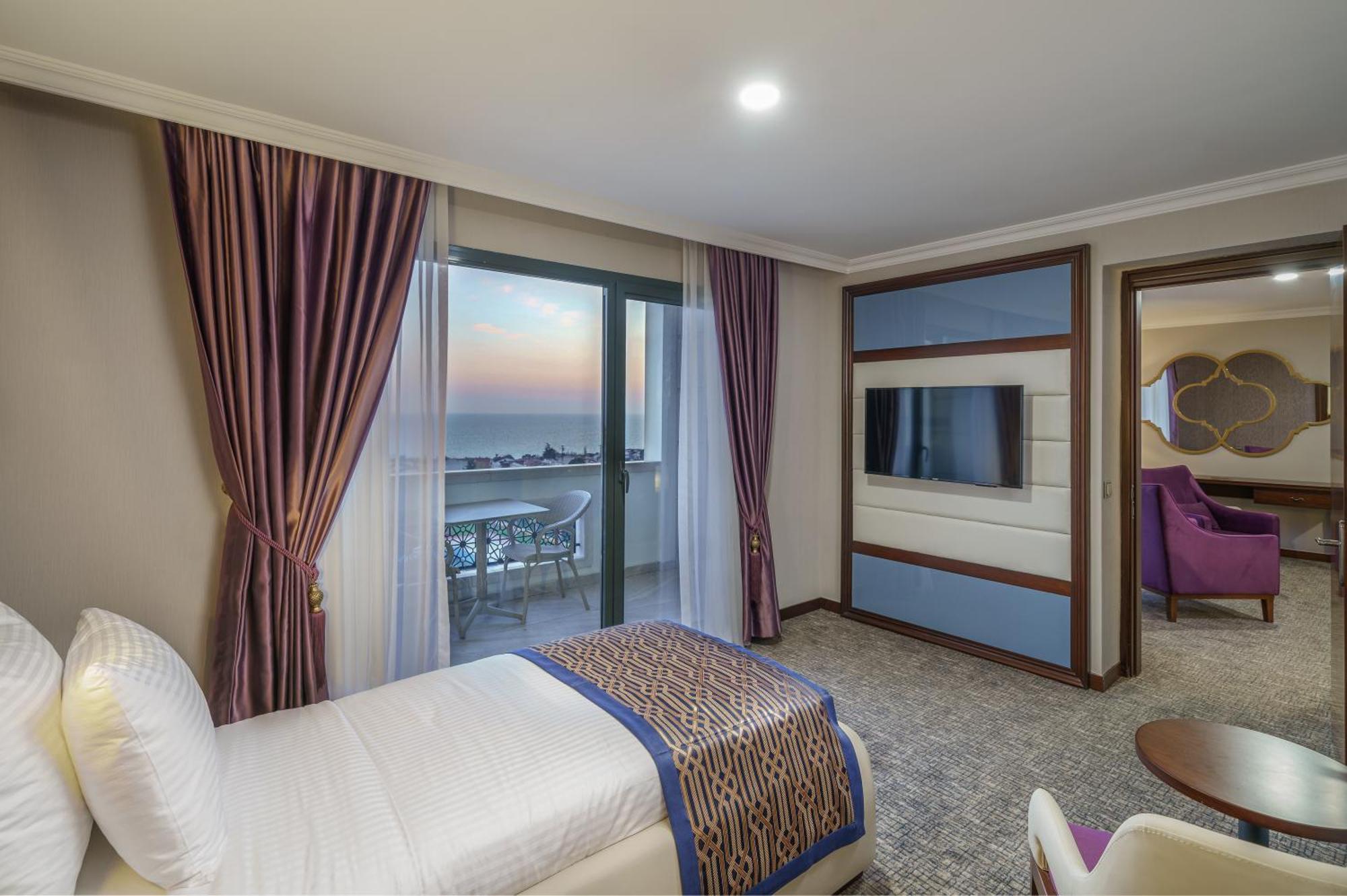Hotel Ramada Plaza By Wyndham Silivri Exterior foto